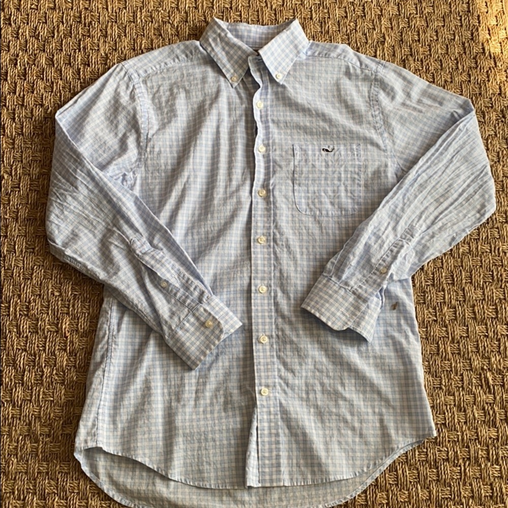 Vineyard Vines men’s long sleeve button down shirt
